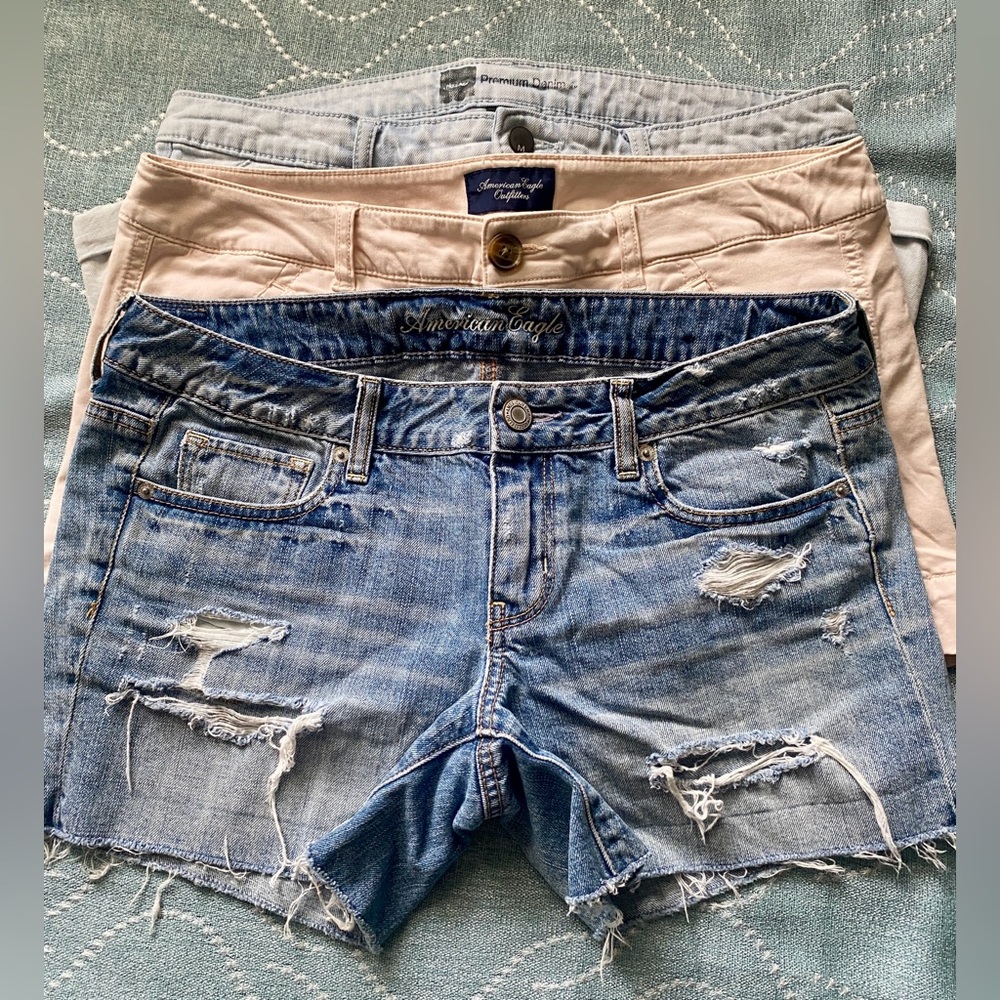 American Eagle Bundle Jean Shorts Peach Khakis + bonus pair! US Size 12
